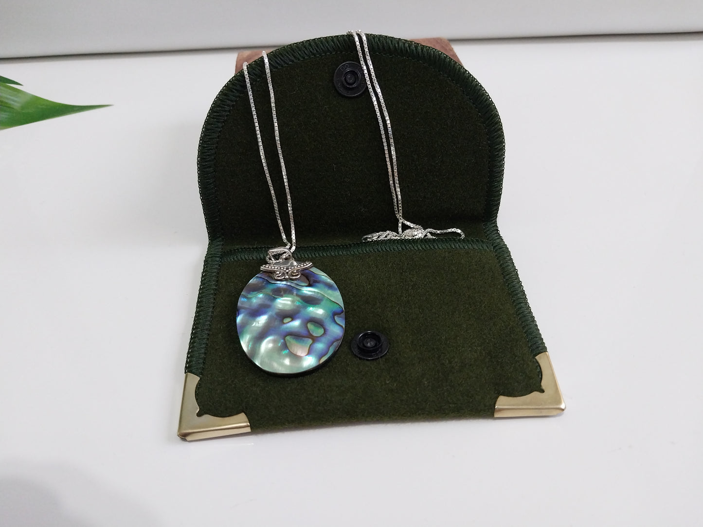 Corrente de Prata 925 - Elo Veneziana com Pingente de Prata Pedra Abalone.