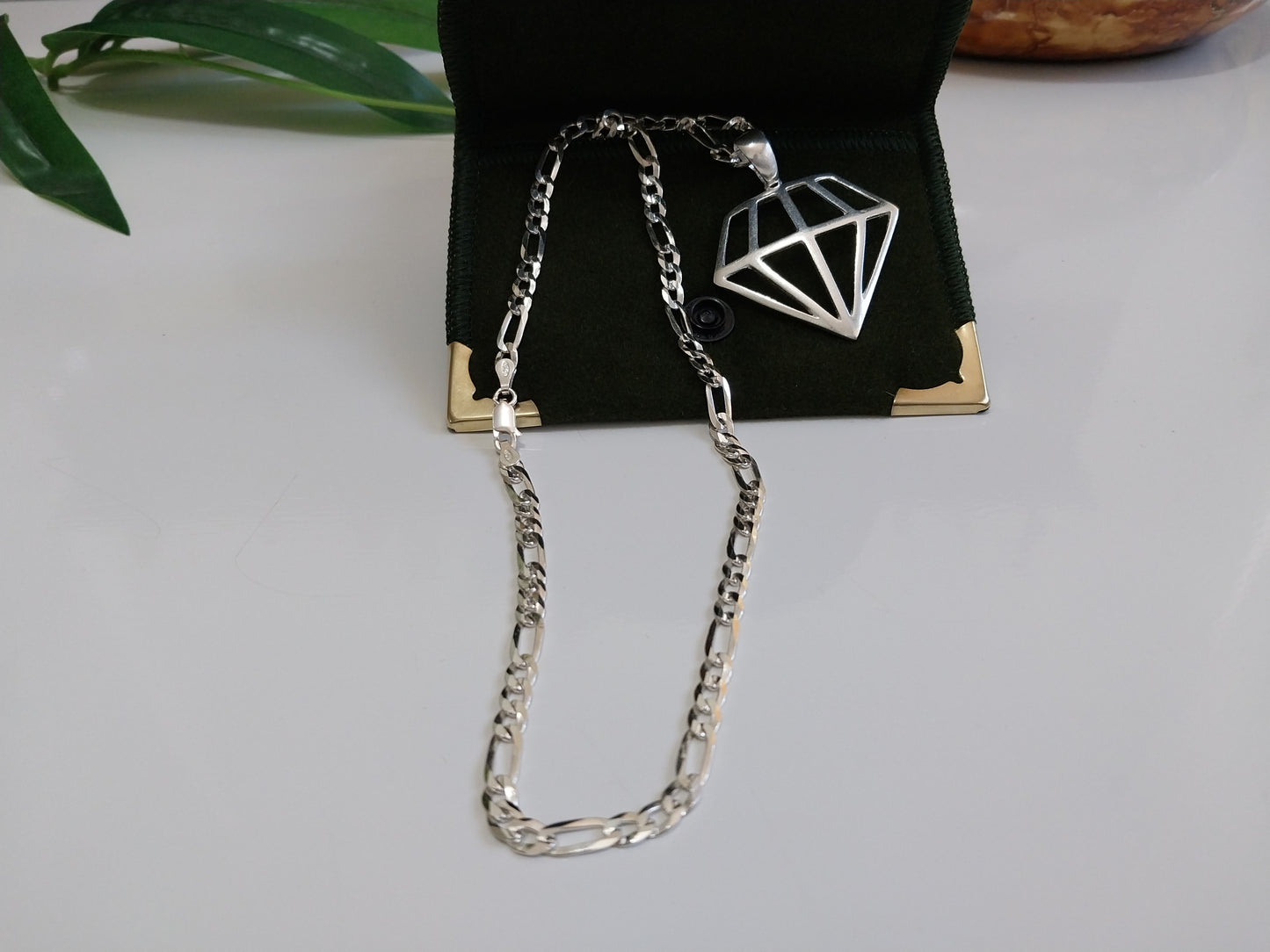 Corrente de Prata 925 - Elo 3x1 com Pingente de Prata Formato Diamante.