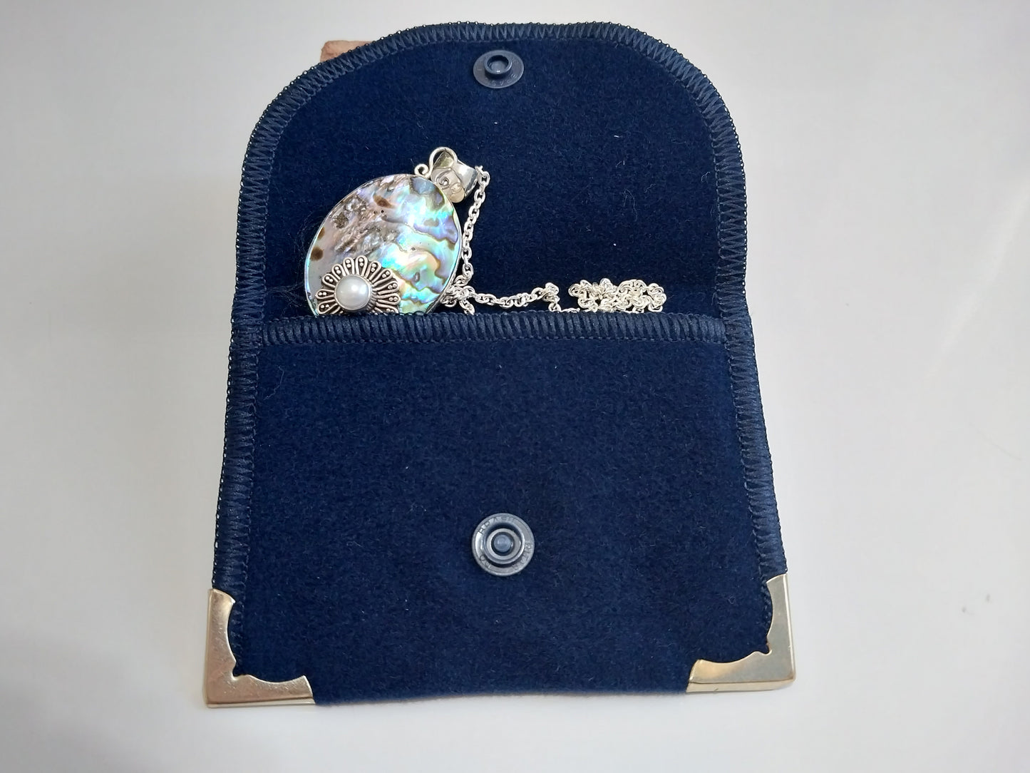 Corrente de Prata 925 - Cartier Elo Médio e Pingente de Prata e Pedra Abalone.
