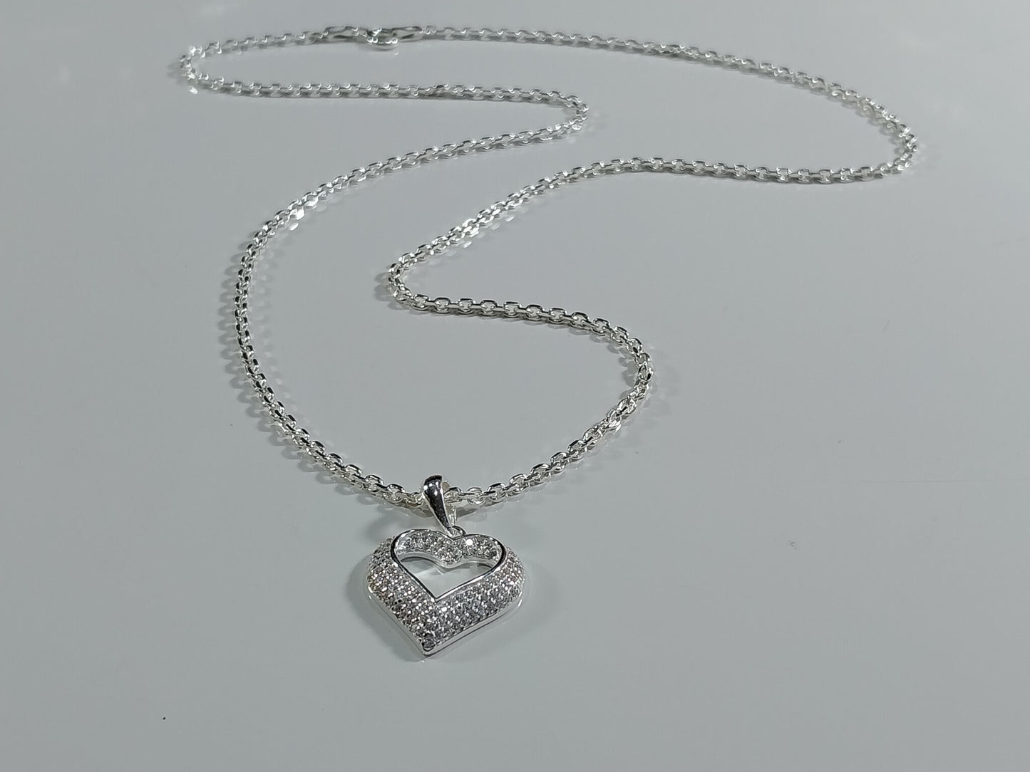 Corrente de Prata 925 - Cartier Elo Médio com Pingente de Prata Coração Vazado