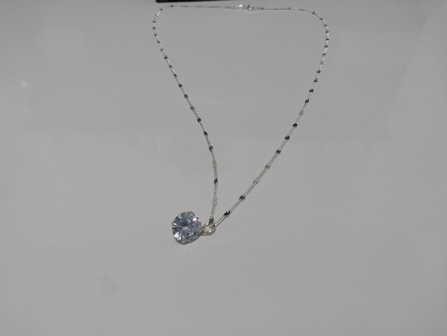 Corrente de Prata 925 - Groumet com Placa e Pingente Ponto de Luz.