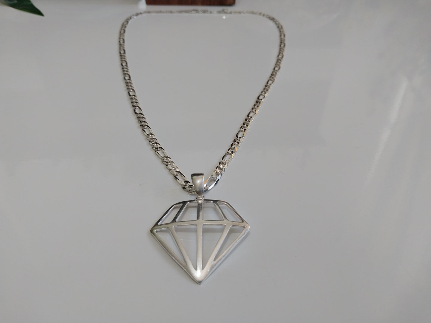 Corrente de Prata 925 - Elo 3x1 com Pingente de Prata Formato Diamante.